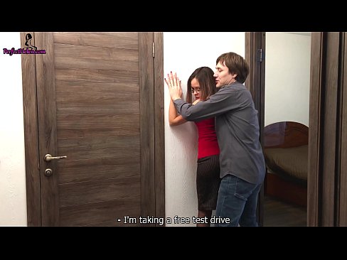 ❤️ सेक्सी रियाल्टार कामुक रूप से उसकी बिल्ली को झटका देता है और उसके अपार्टमेंट को बेचते समय fucks - क्रेम्पाई ❤️  सेक्स hi.porn-milf-300.ru पर  ❤